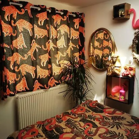 Bright, Roomy, Colourful Flat In Brighton Exterior photo